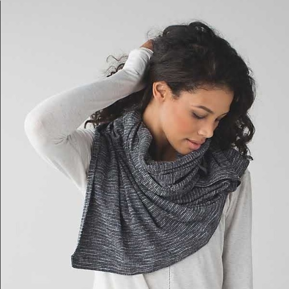 Lululemon Vinyasa Scarf *Rulu